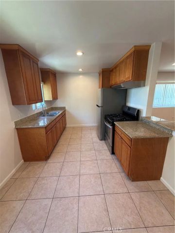 118 N Everett 4, Glendale, CA 91206