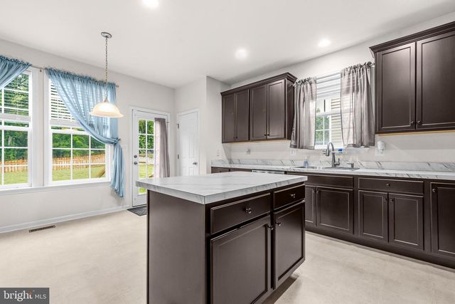 61 HUGHS RD, Charles Town, WV 25414
