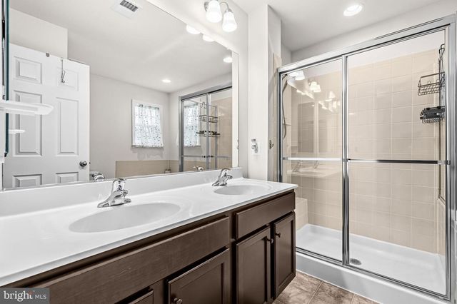 61 HUGHS RD, Charles Town, WV 25414