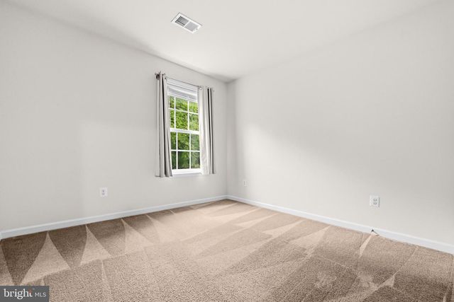 61 HUGHS RD, Charles Town, WV 25414