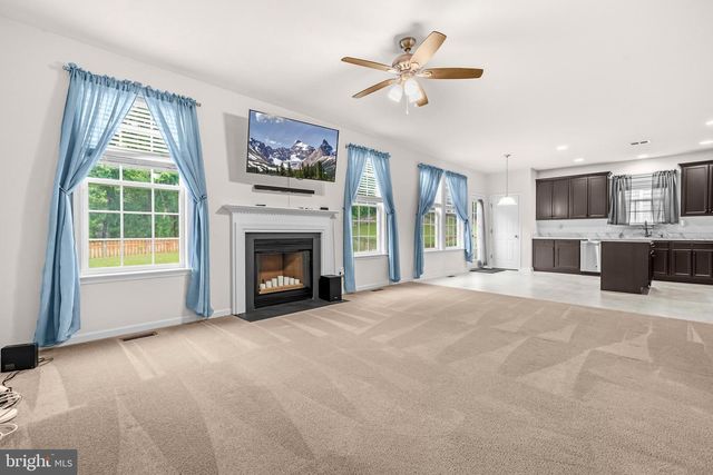 61 HUGHS RD, Charles Town, WV 25414