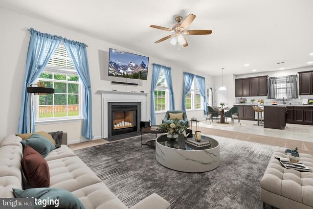 61 HUGHS RD, Charles Town, WV 25414