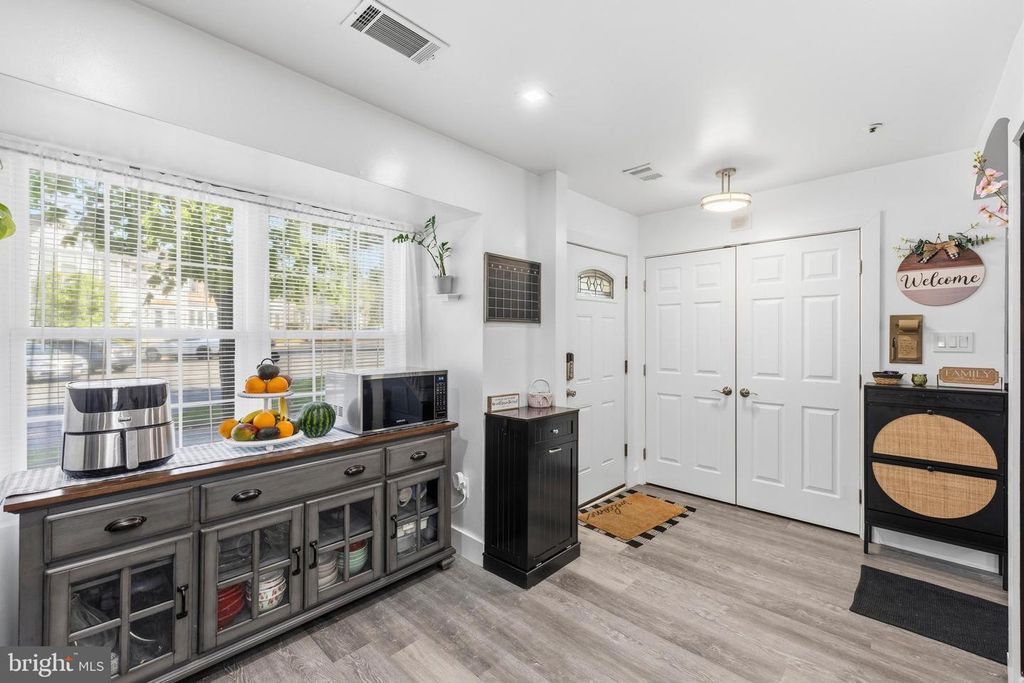 Image 21 of property listing at 1801 CEDARWOOD, Landover, MD 20785