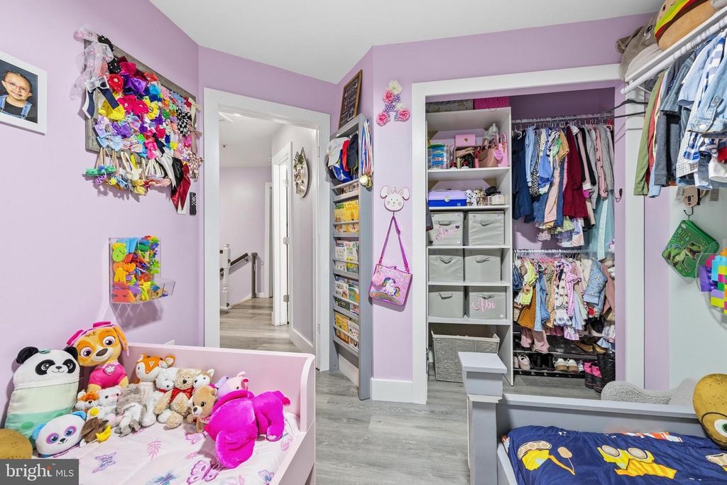 Image 9 of property listing at 1801 CEDARWOOD, Landover, MD 20785