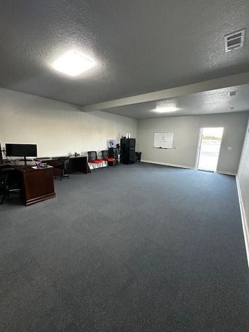 2554 W Us 290 Highway A, Dripping Springs, TX 78620