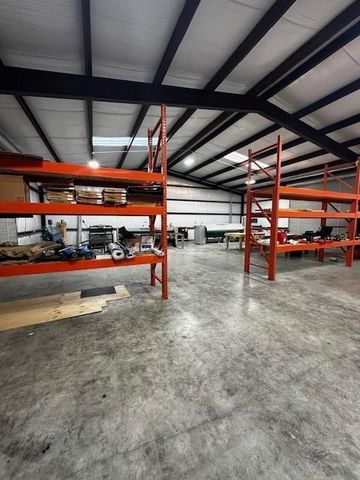 2554 W Us 290 Highway A, Dripping Springs, TX 78620