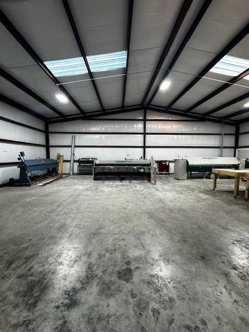 2554 W Us 290 Highway A, Dripping Springs, TX 78620