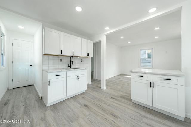 24 Slater Street, Amsterdam, NY 12010