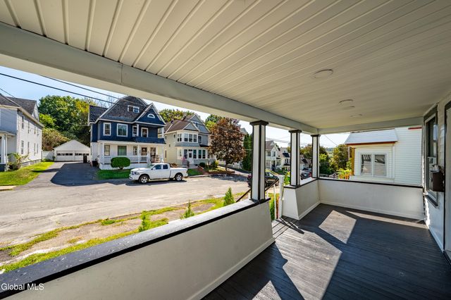 24 Slater Street, Amsterdam, NY 12010