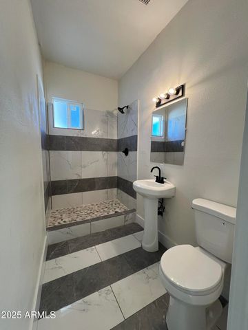 315 E Carol Avenue, Phoenix, AZ 85020