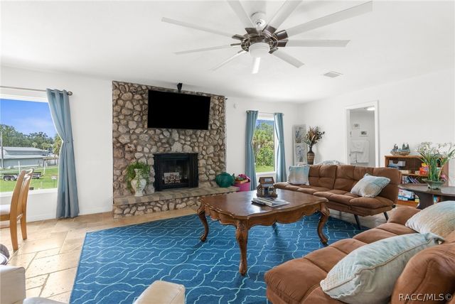 5648 S Garcia Road, Homosassa, FL 34448