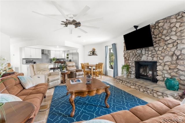5648 S Garcia Road, Homosassa, FL 34448