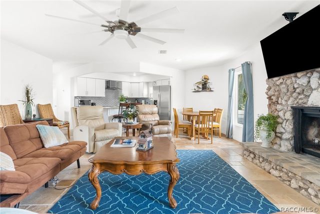 5648 S Garcia Road, Homosassa, FL 34448