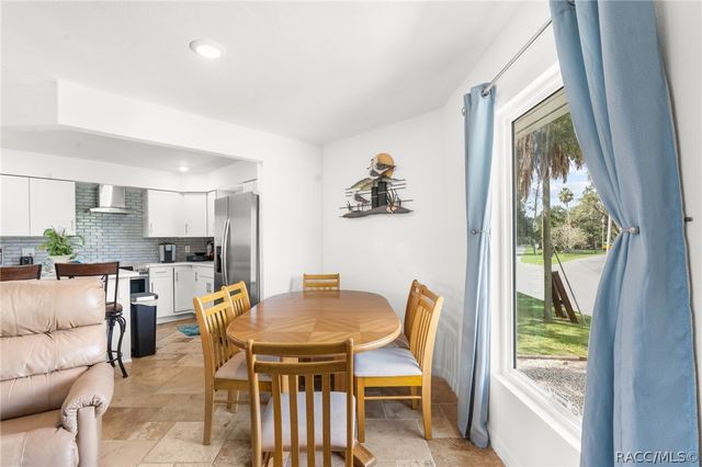 5648 S Garcia Road, Homosassa, FL 34448