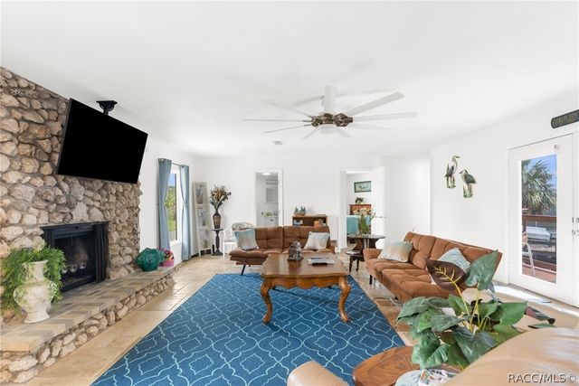 5648 S Garcia Road, Homosassa, FL 34448