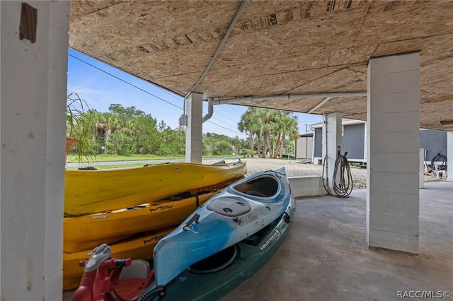 5648 S Garcia Road, Homosassa, FL 34448