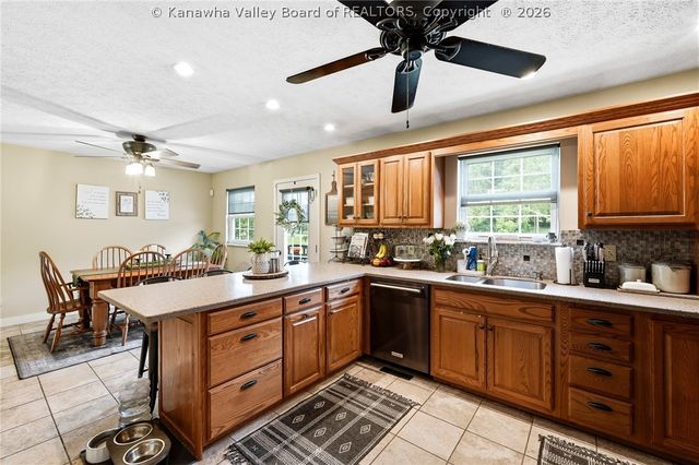 209 Smith Road, Nitro, WV 25143