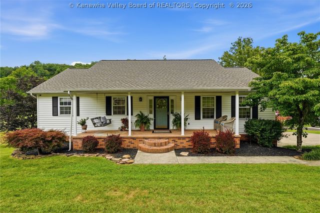 209 Smith Road, Nitro, WV 25143