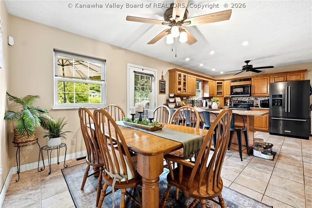 209 Smith Road, Nitro, WV 25143