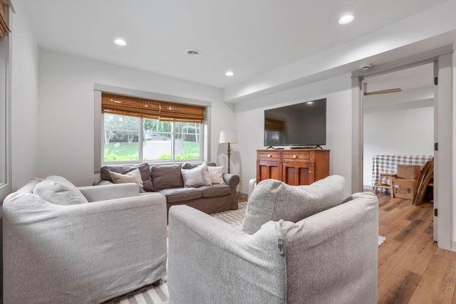 8605 Maple Grove Parkway N, Maple Grove, MN 55311