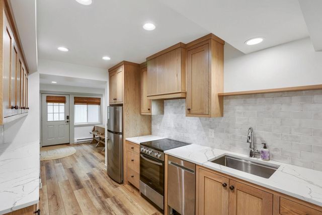 8605 Maple Grove Parkway N, Maple Grove, MN 55311