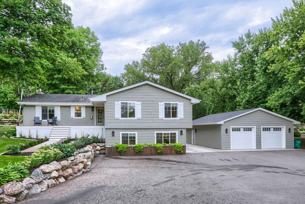 8605 Maple Grove Parkway N, Maple Grove, MN 55311