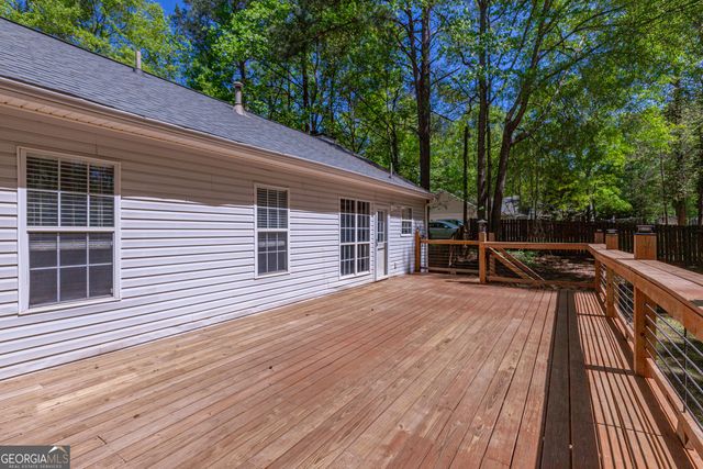 230 Winchester Drive, Sharpsburg, GA 30277