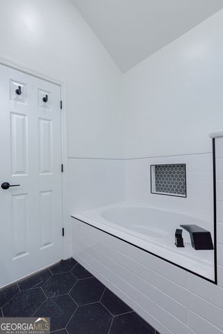 230 Winchester Drive, Sharpsburg, GA 30277