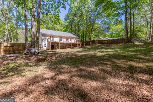 230 Winchester Drive, Sharpsburg, GA 30277
