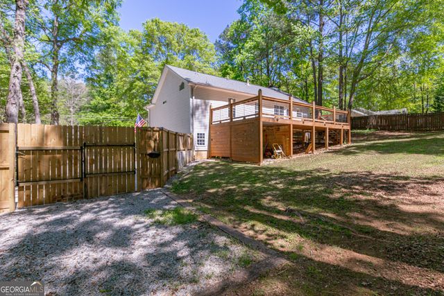 230 Winchester Drive, Sharpsburg, GA 30277