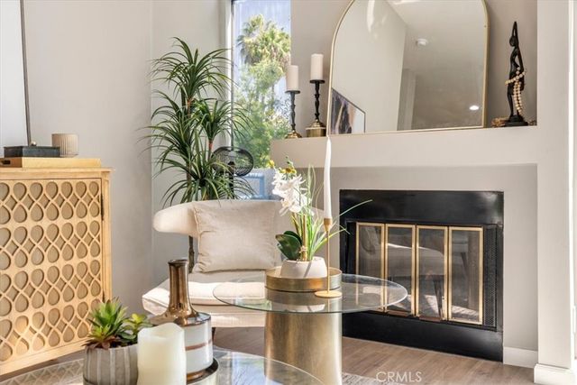 5151 Balboa 303, Encino, CA 91316