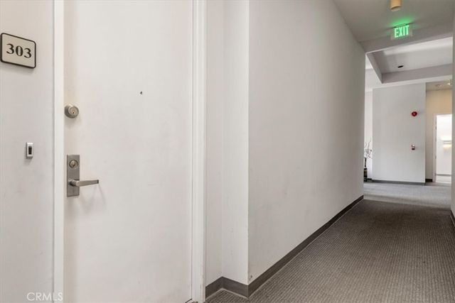 5151 Balboa 303, Encino, CA 91316