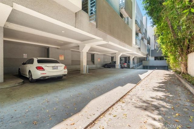 5151 Balboa 303, Encino, CA 91316
