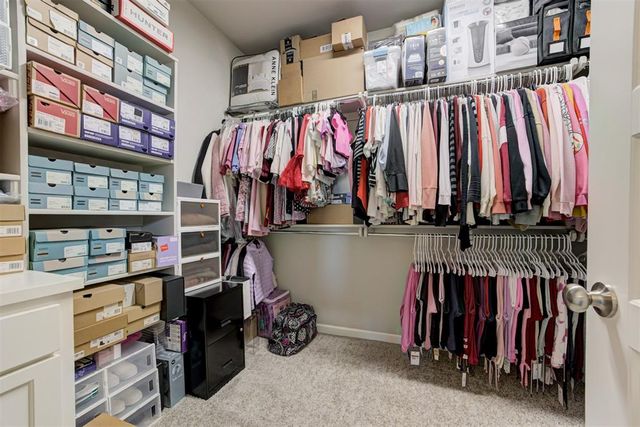 1812 W Zachary Way, Mustang, OK 73064