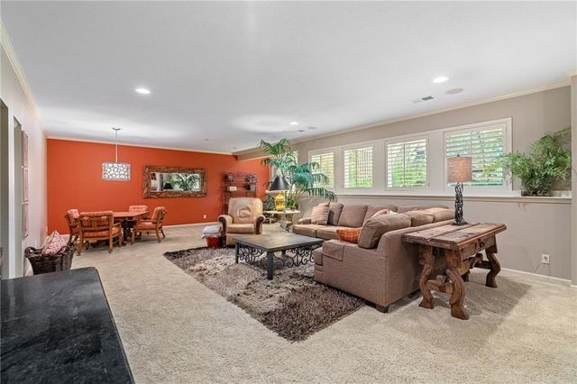 5405 W 141 Terrace, Leawood, KS 66224