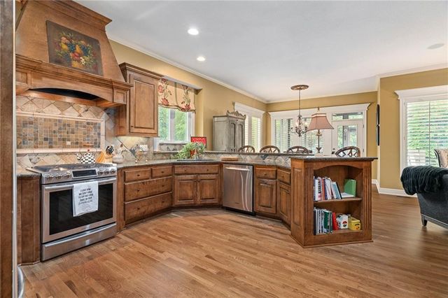 5405 W 141 Terrace, Leawood, KS 66224