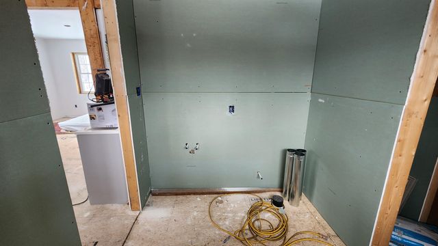 2029 North Hill Road, Andover, VT 05143