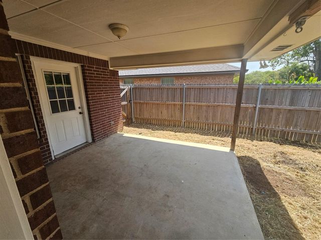 1605 Stuart Road, Denton, TX 76209