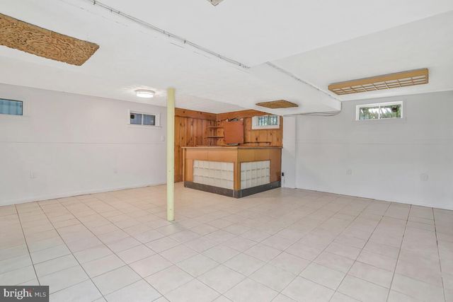 997 N SYCAMORE ST N, Falls Church, VA 22046