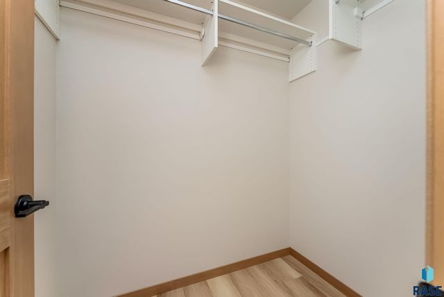 1300 N POPLAR Ave Avenue, Tea, SD 57064