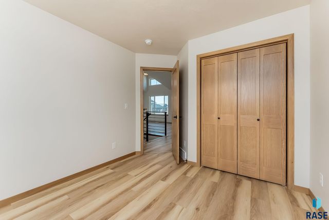 1300 N POPLAR Ave Avenue, Tea, SD 57064