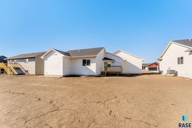 1300 N POPLAR Ave Avenue, Tea, SD 57064