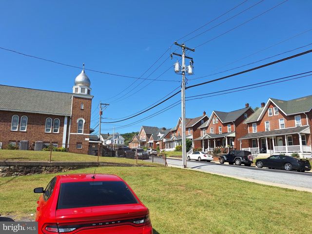 381 CHARLES ST, Coatesville, PA 19320