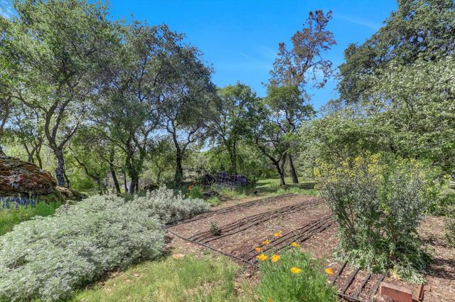 14511 Clear Creek Pl, Grass Valley, CA 95949