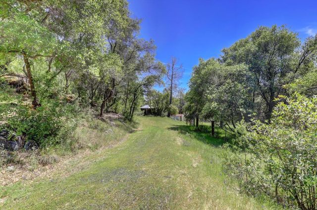14511 Clear Creek Pl, Grass Valley, CA 95949