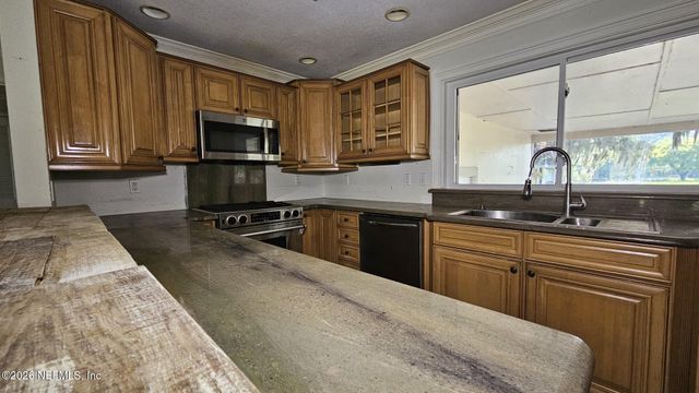 220 SIX POND Trail, Green Cove Springs, FL 32043