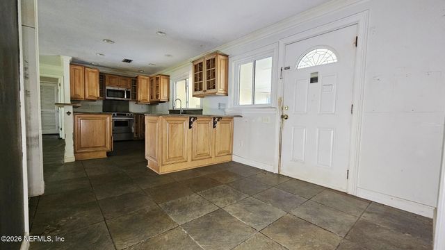 220 SIX POND Trail, Green Cove Springs, FL 32043