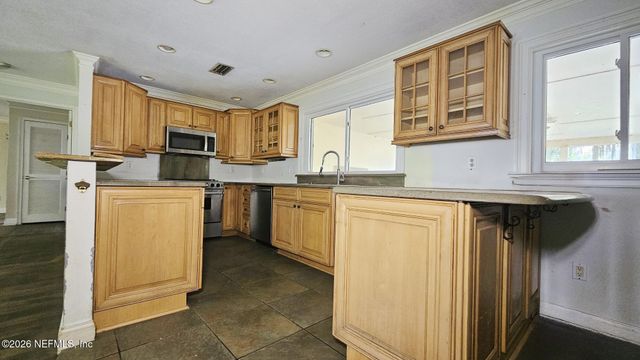 220 SIX POND Trail, Green Cove Springs, FL 32043