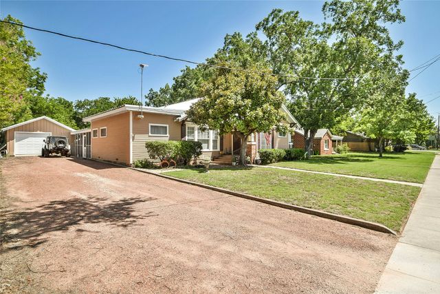 1147 W Frey Street, Stephenville, TX 76401