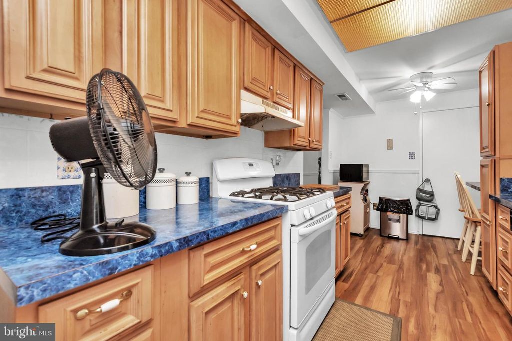 Image 17 of property listing at 10237 PRINCE PL #25-307, Upper Marlboro, MD 20774